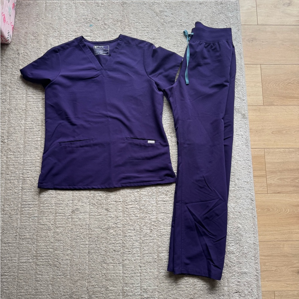 FIGS Deep Purple V-Neck Scrub Top and Bottom